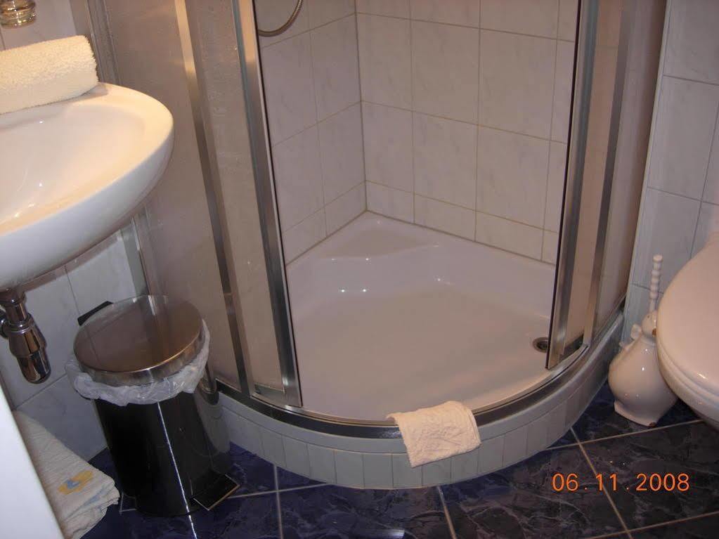 Fruehstueckspension Alpenrose Bed & Breakfast Iselsberg 외부 사진